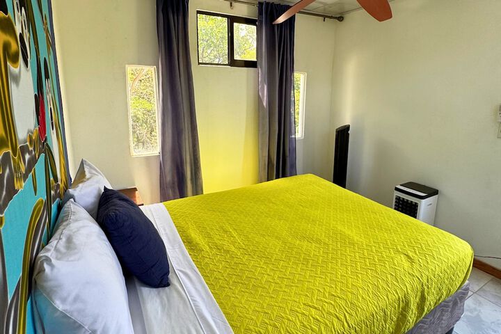 Room 50 of 193