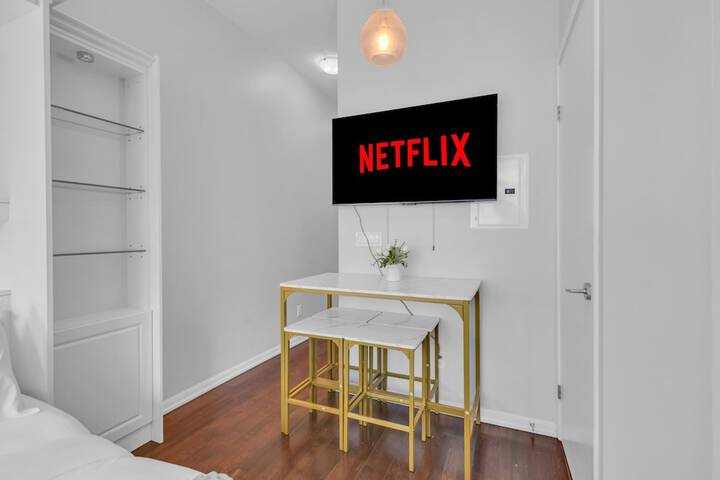 Room 21 of 27