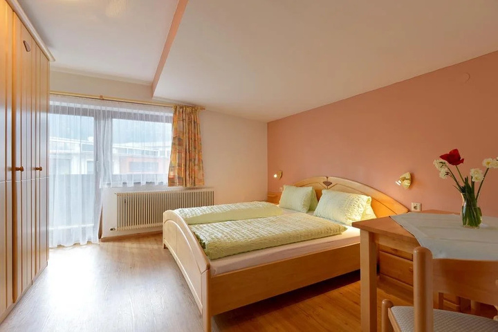 GAESTEHAUS SILLABER NUCK GERTRAUD