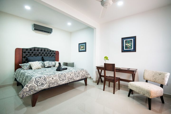 Room 3 of 20
