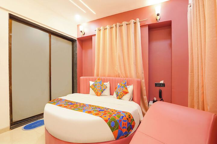Room 12 of 29