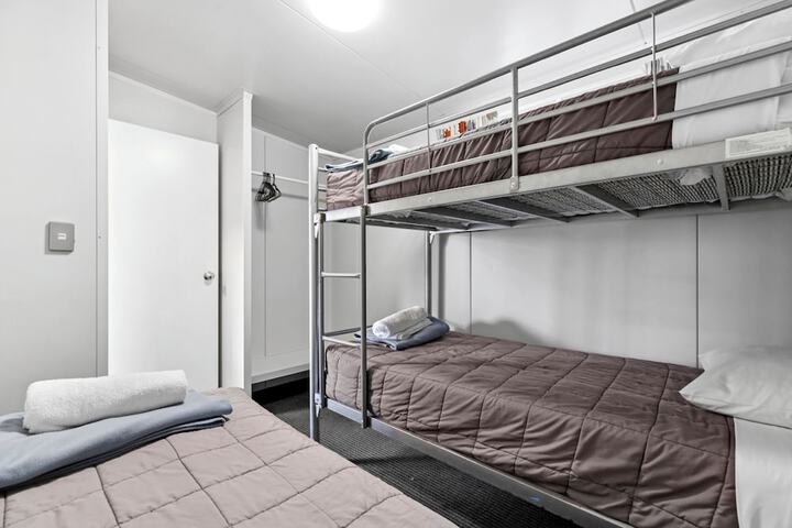 Room 20 of 76