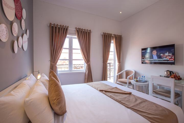 Room 27 of 53