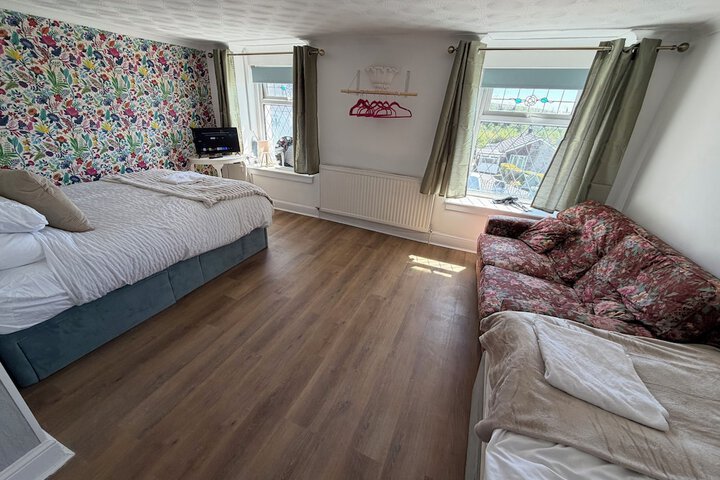 Room 15 of 29