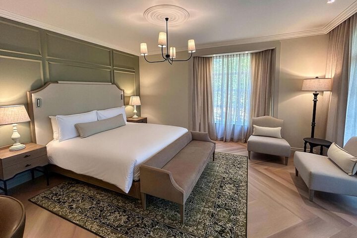 Room 32 of 96