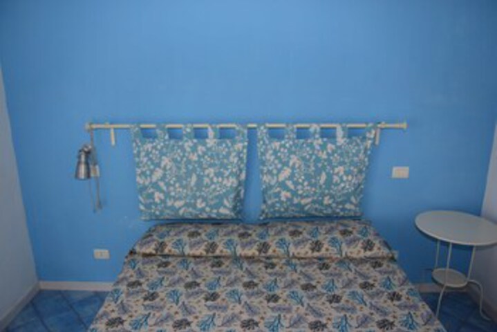 Room 16 of 22