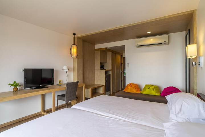 Room 34 of 118