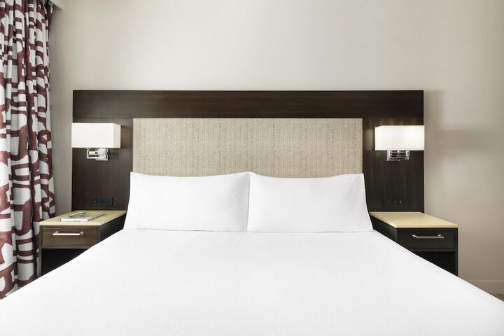 Room 21 of 53