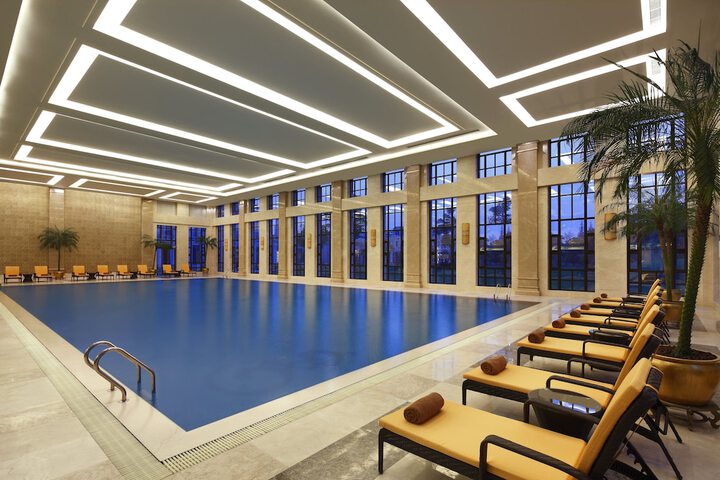 Hotel Pool