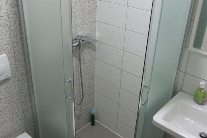 Room 57 of 74