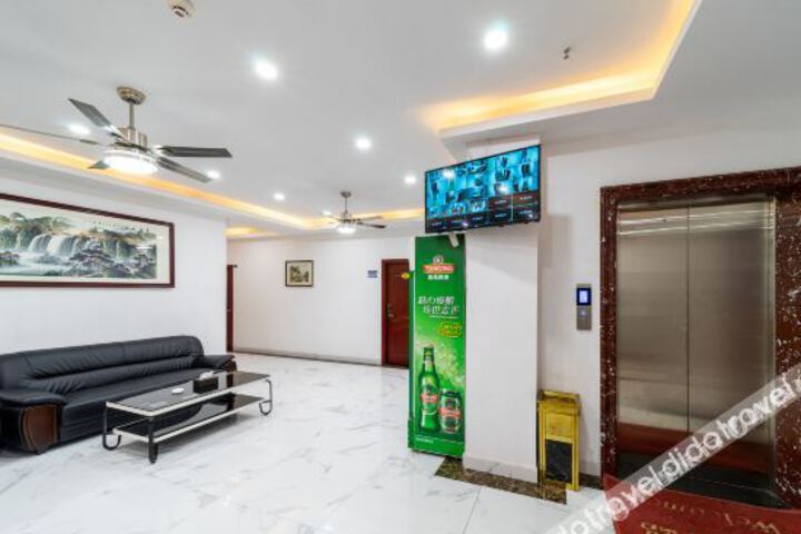 Hotel Interior 17 of 28