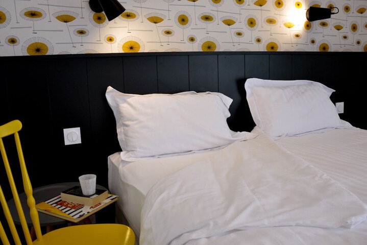 Room 3 of 35