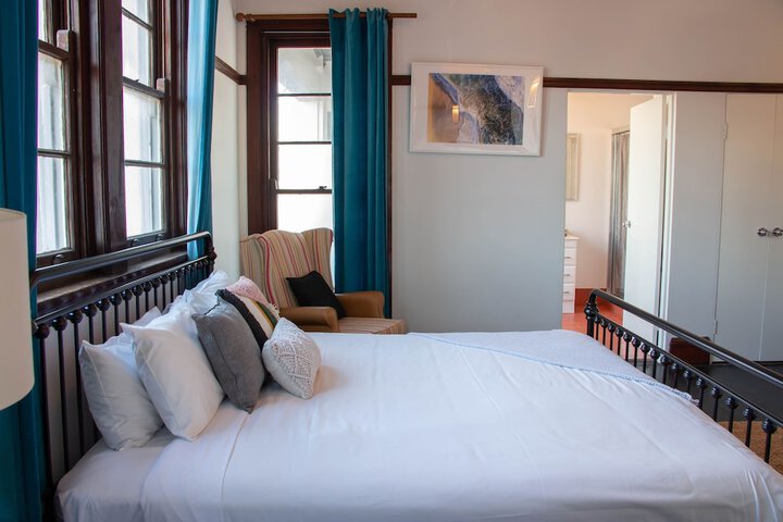 Room 36 of 192