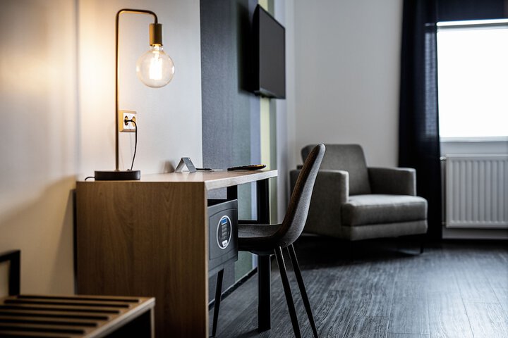 Room 45 of 114