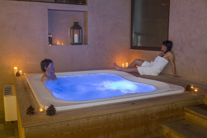 Spa 25 of 41