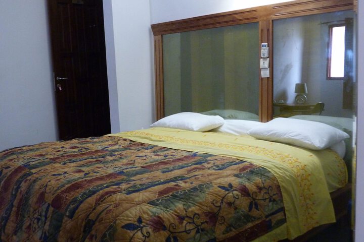 Room 26 of 72