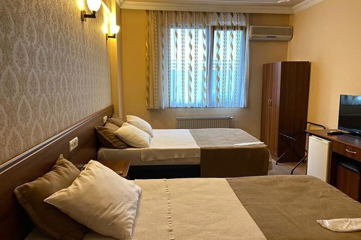 Room 16 of 39