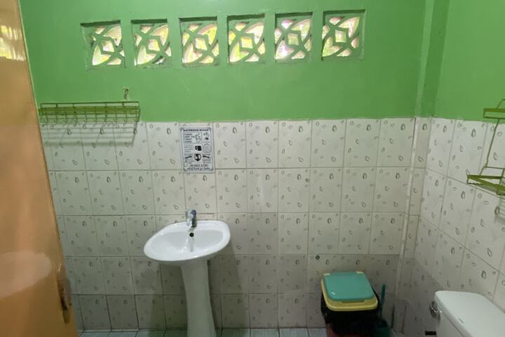 Room 43 of 59