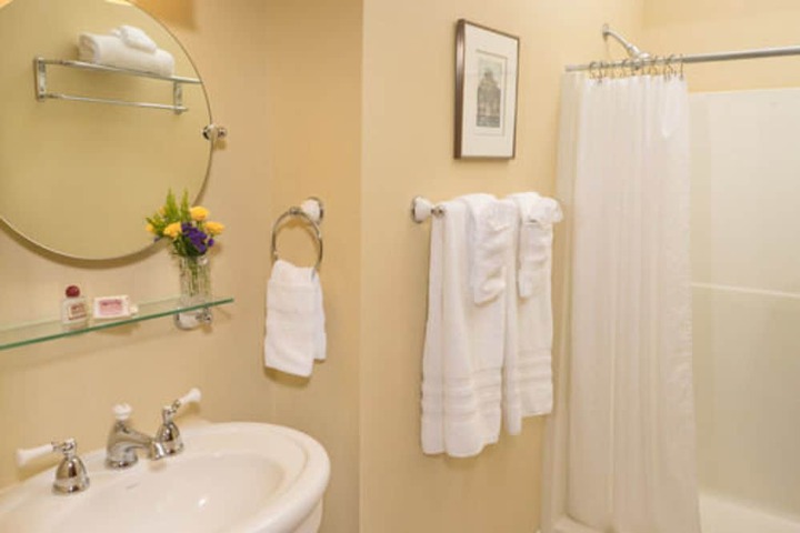 Bathroom Interior Photo