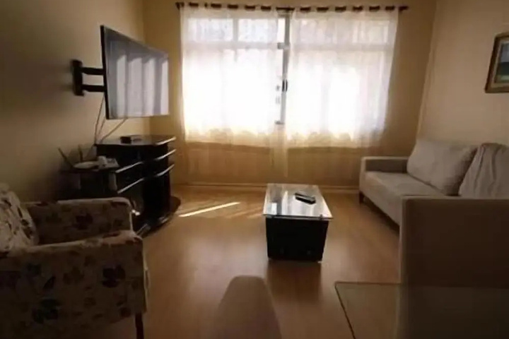 Room 13 of 21