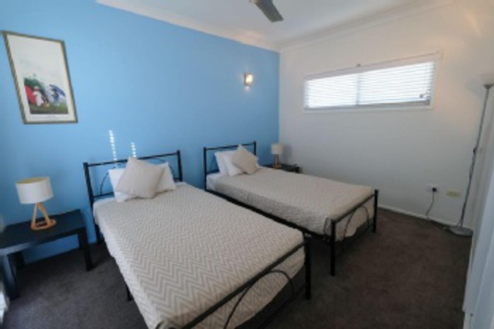 Room 46 of 192