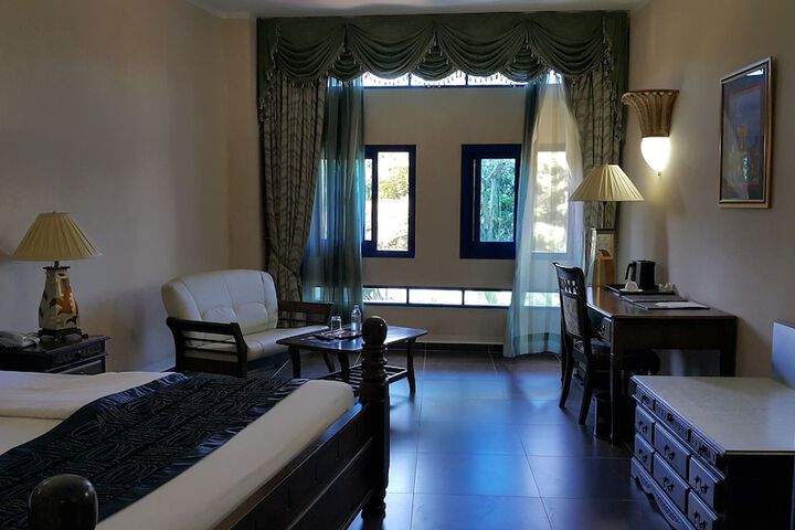 Room 14 of 52