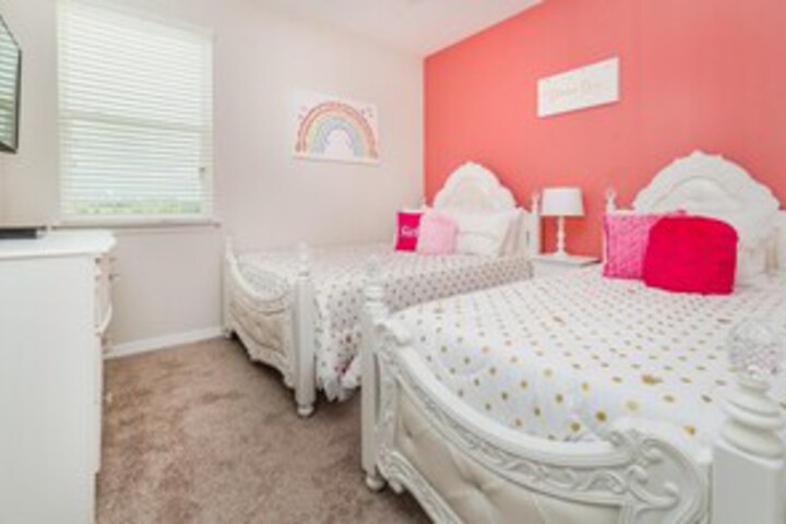 Room 40 of 42