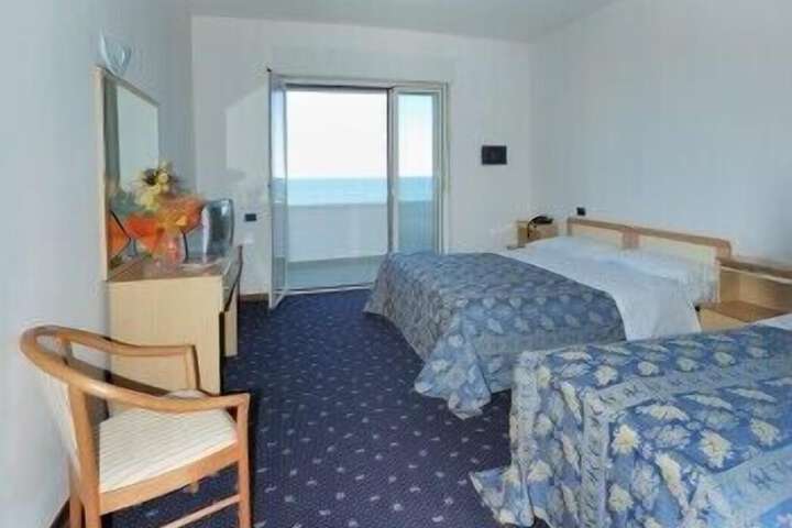 Room 20 of 75