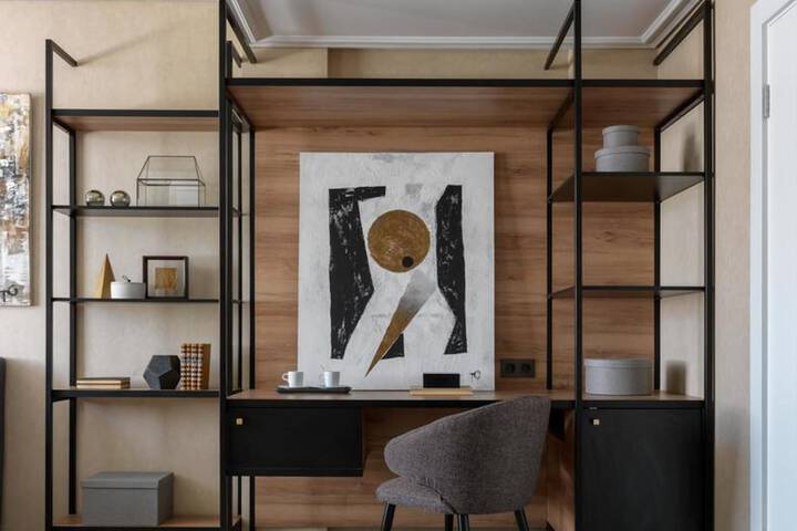 Room 32 of 67