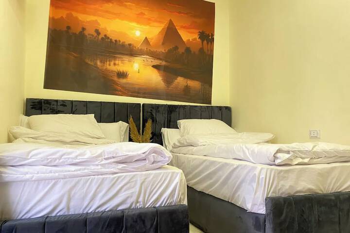 Room 10 of 27