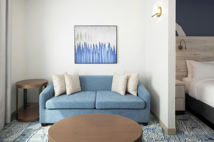 Room 12 of 30