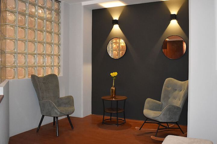 Room 25 of 39