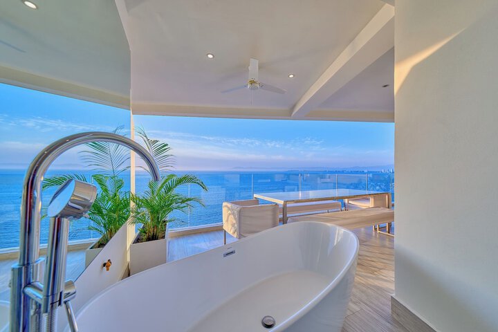 Hot Tub 236 of 270
