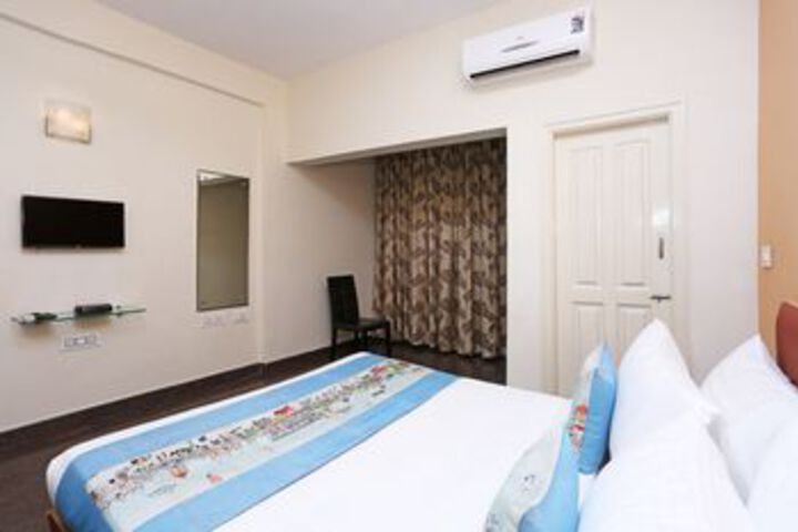 Room 15 of 21