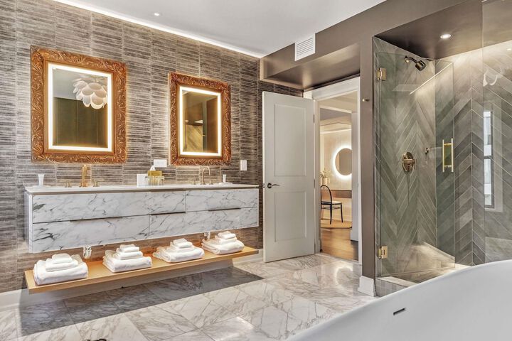 Room 41 of 130