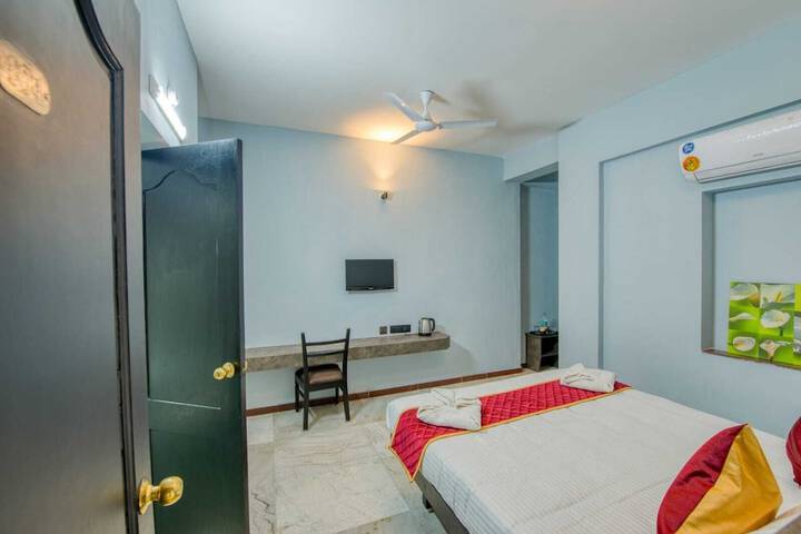 Room 9 of 47