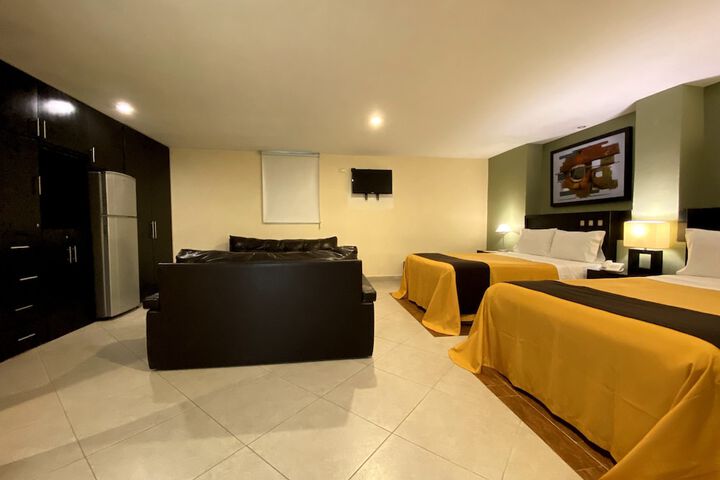 Room 17 of 44