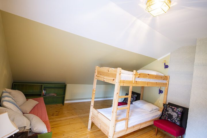 Room 8 of 30