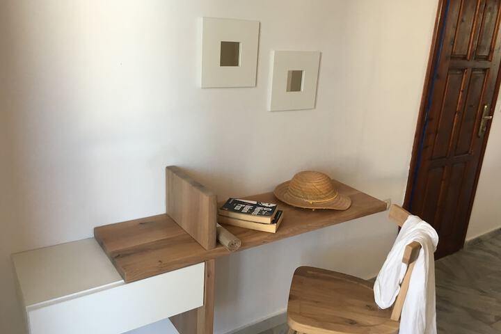 Room 106 of 125
