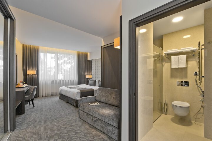 Room 20 of 70