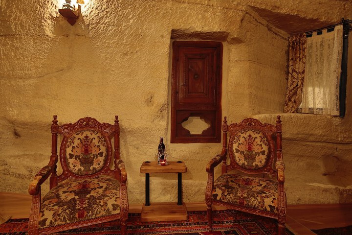 Room 14 of 135