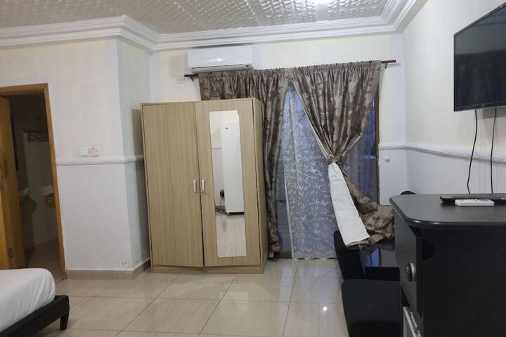 Room 22 of 71