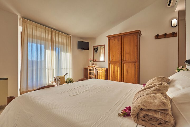 Room 21 of 94