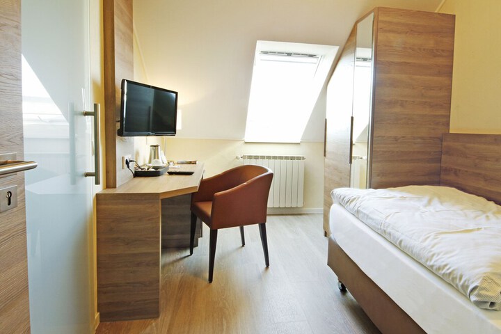 Room 22 of 52