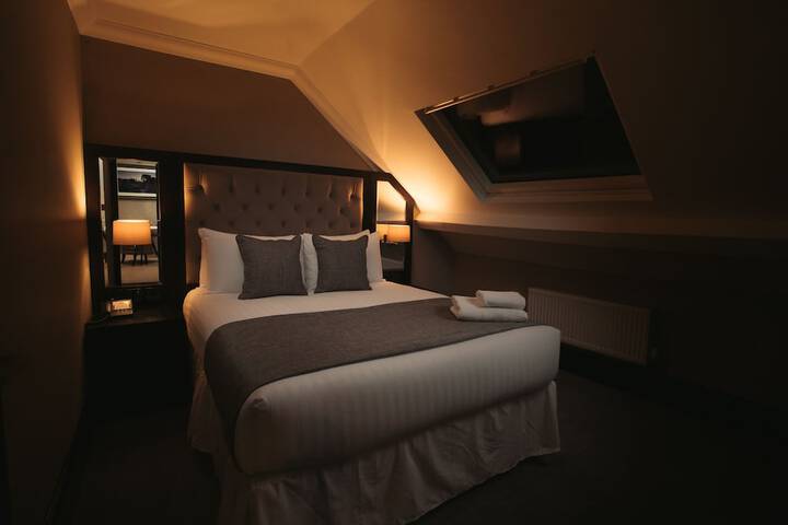 Room 54 of 86