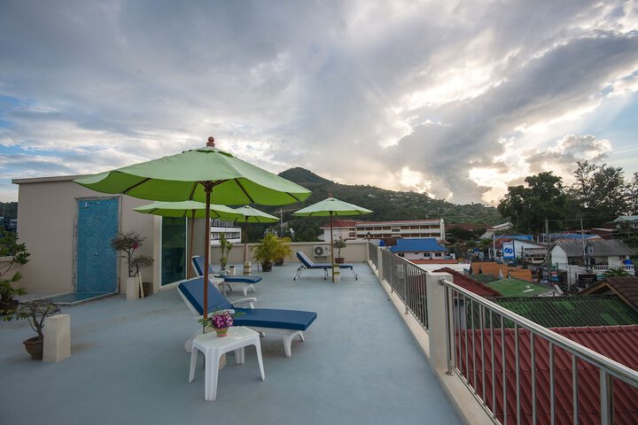 Sundeck 50 of 52