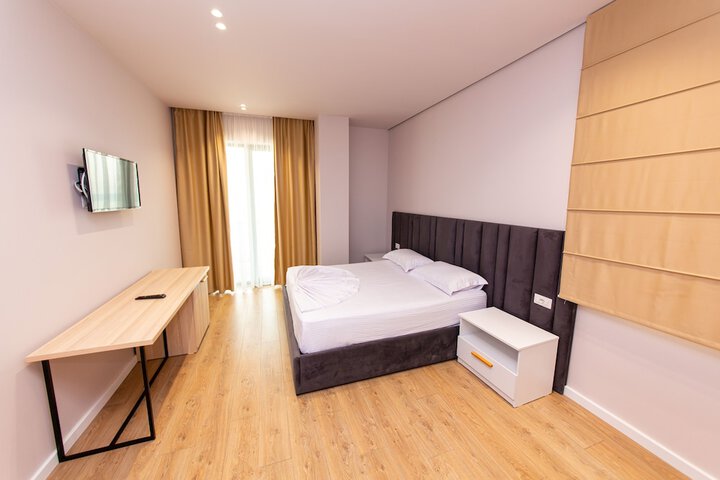 Room 25 of 73