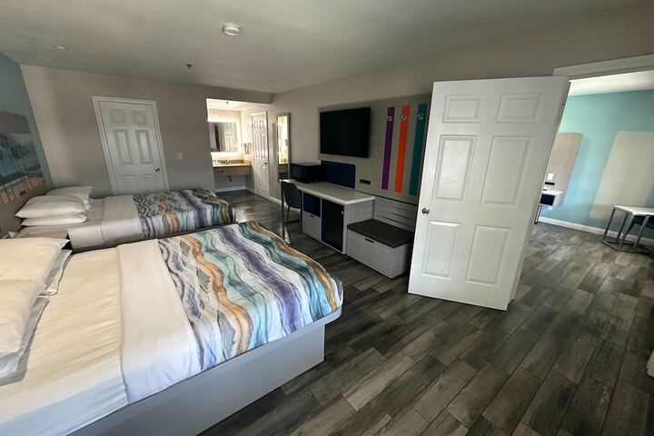 2 Queen Beds (4 of 9)