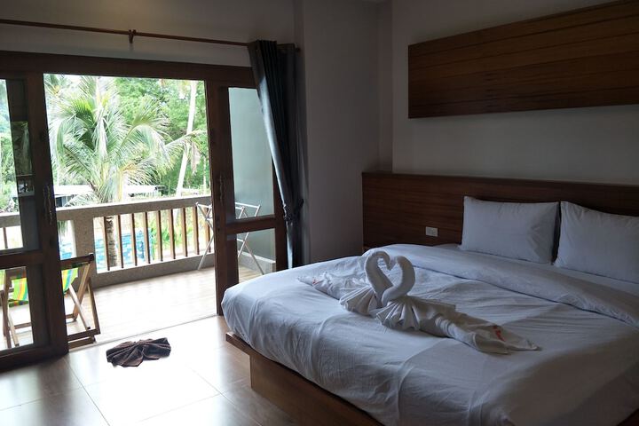 Room 12 of 101