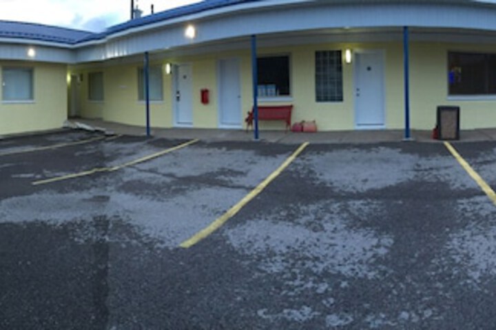 Property Grounds 25 of 33